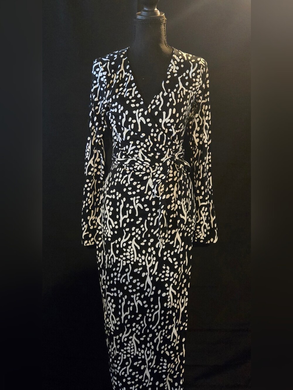 Diane Von Furstenberg Black and White Abstract Wrap Dress